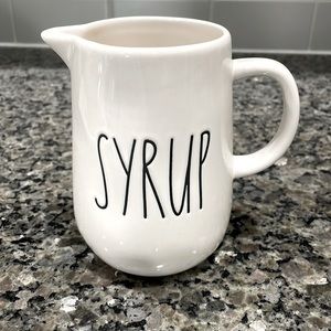 NWT RAE DUNN Syrup jar